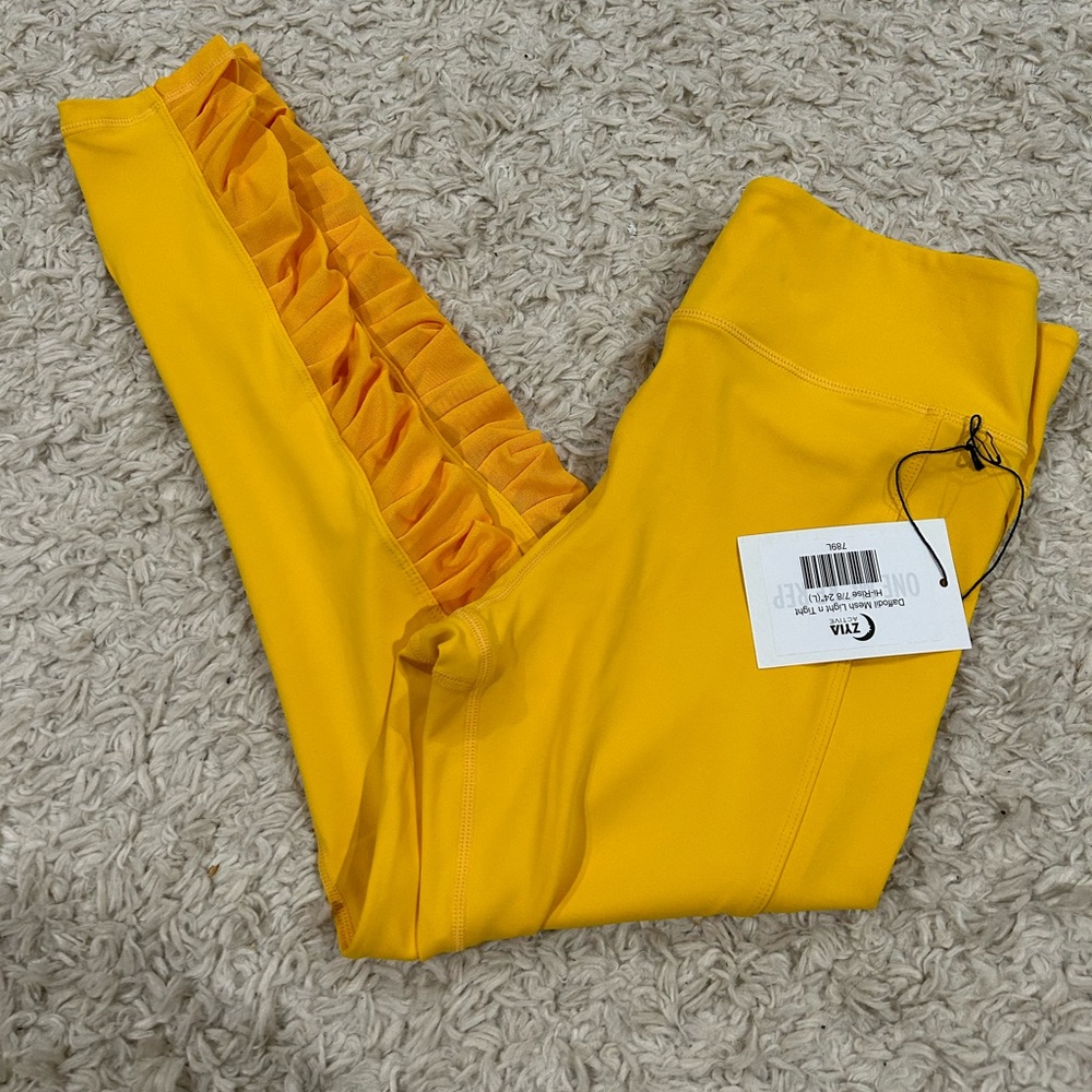 zyia 7/8 tight NWT